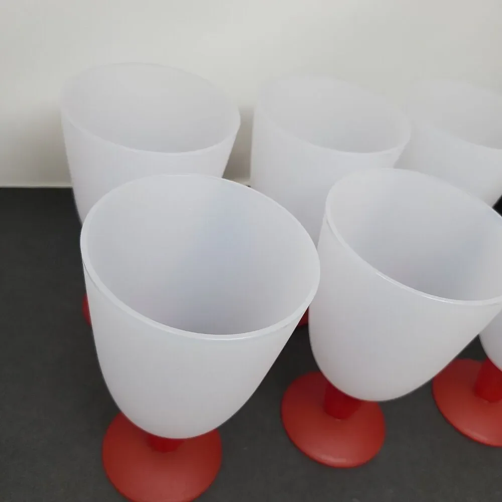 Tupperware set pastel